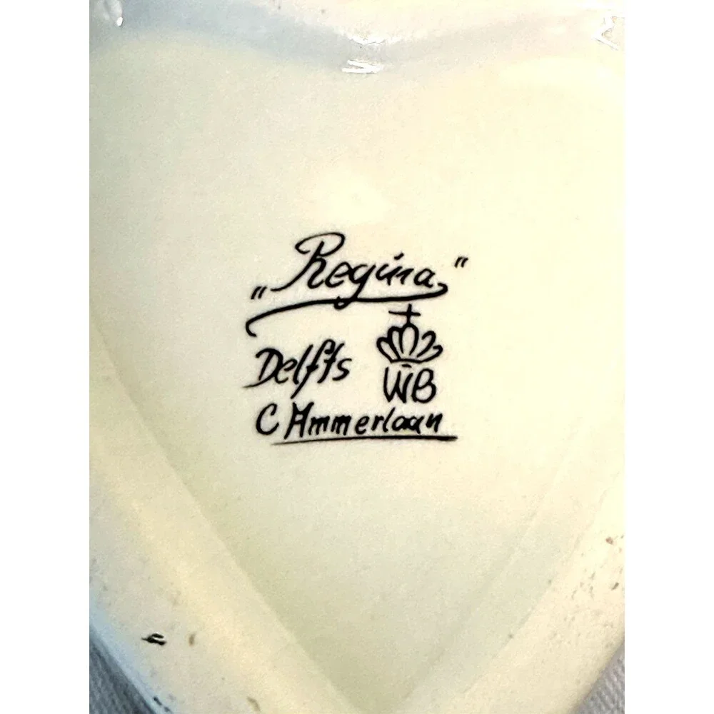 Heart Shape Trinket Box Polychroom Regina Gouda Handpainted Delftware Holland